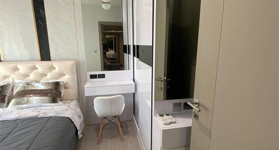 For rent 2 ベッドルーム condo in Huai Khwang, Bangkok