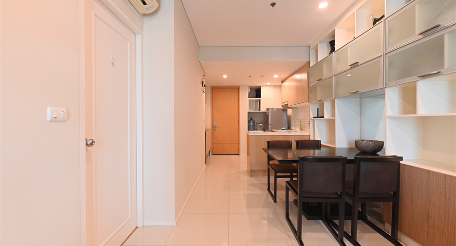 For rent 1 bed condo in Watthana, Bangkok