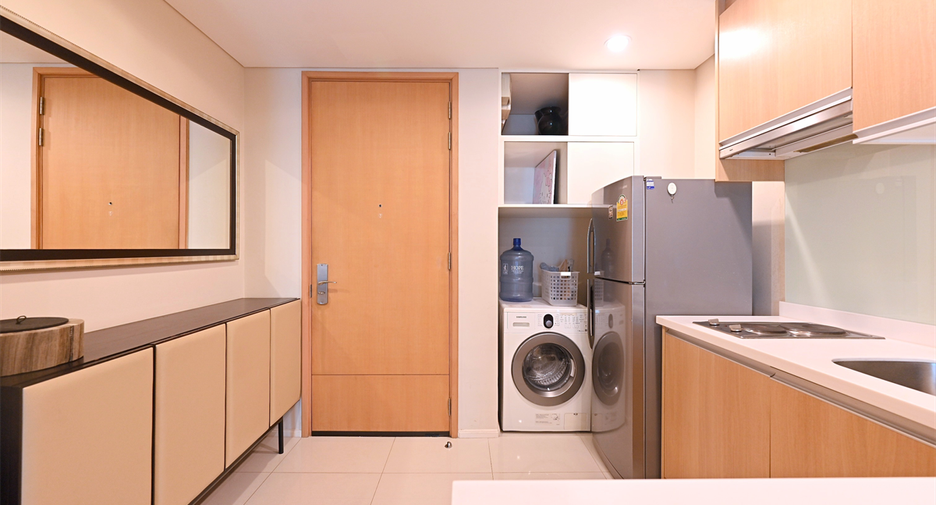 For rent 1 bed condo in Watthana, Bangkok