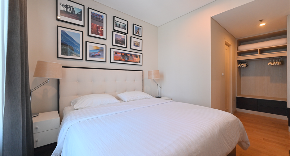 For rent 1 bed condo in Watthana, Bangkok