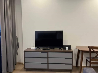 Wohnung zur Miete mit 1 Zimmer in Bang Rak, Bangkok