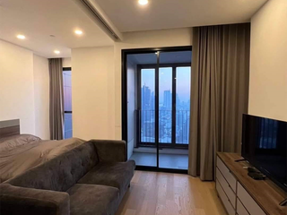 Wohnung zur Miete mit 1 Zimmer in Bang Rak, Bangkok