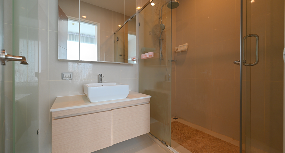 Wohnung zur Miete mit 1 Zimmer in Watthana, Bangkok
