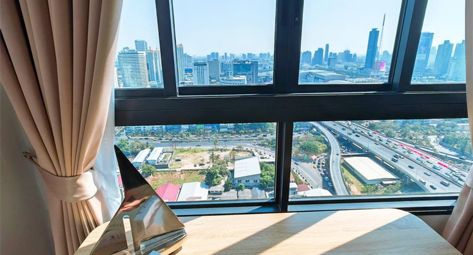 Condo en alquiler de 1 habitaciones en Huai Khwang, Bangkok