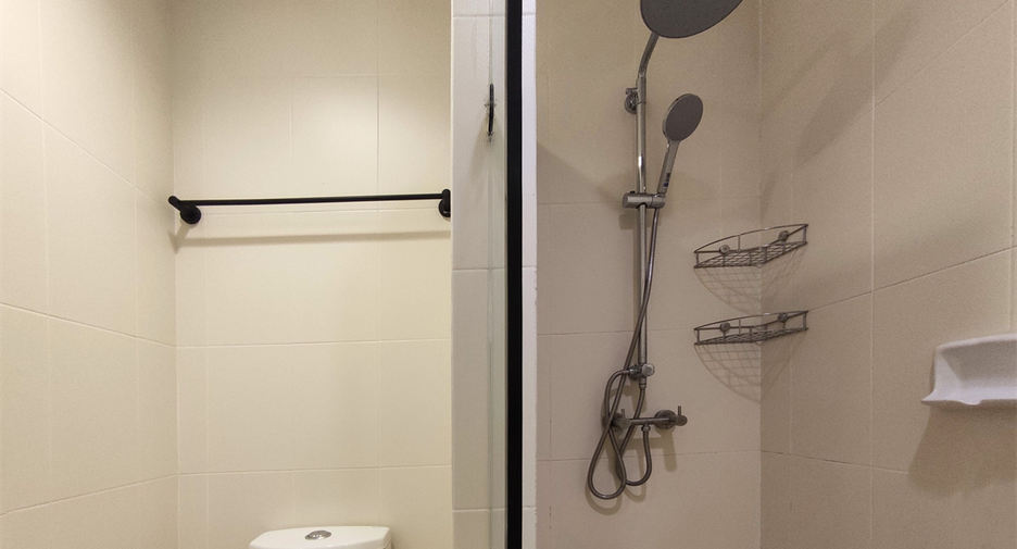 For rent 1 bed condo in Huai Khwang, Bangkok