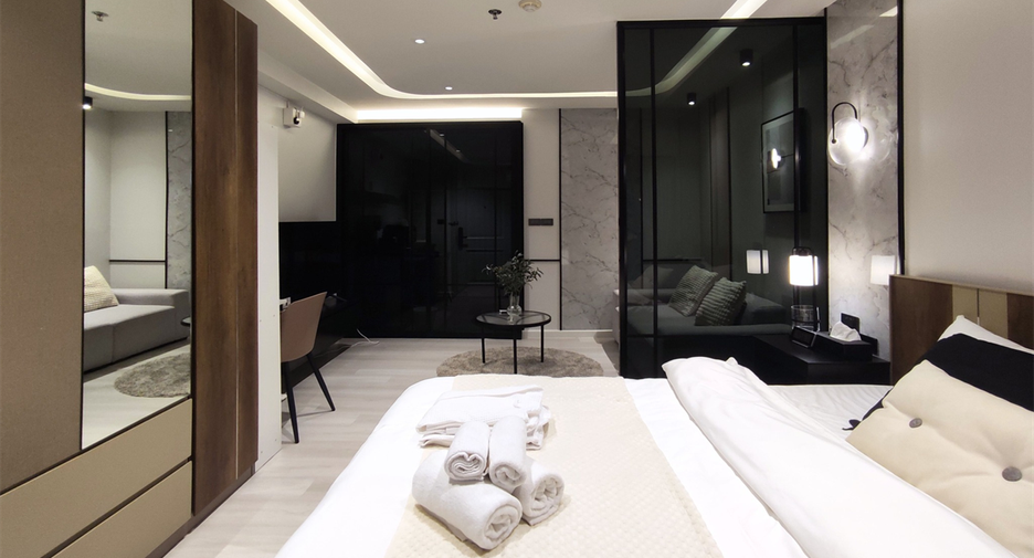 For rent 1 bed condo in Huai Khwang, Bangkok