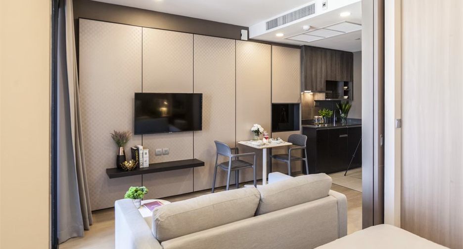 Wohnung zur Miete mit 1 Zimmer in Bang Rak, Bangkok