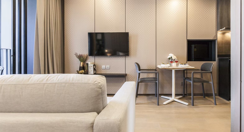 Wohnung zur Miete mit 1 Zimmer in Bang Rak, Bangkok