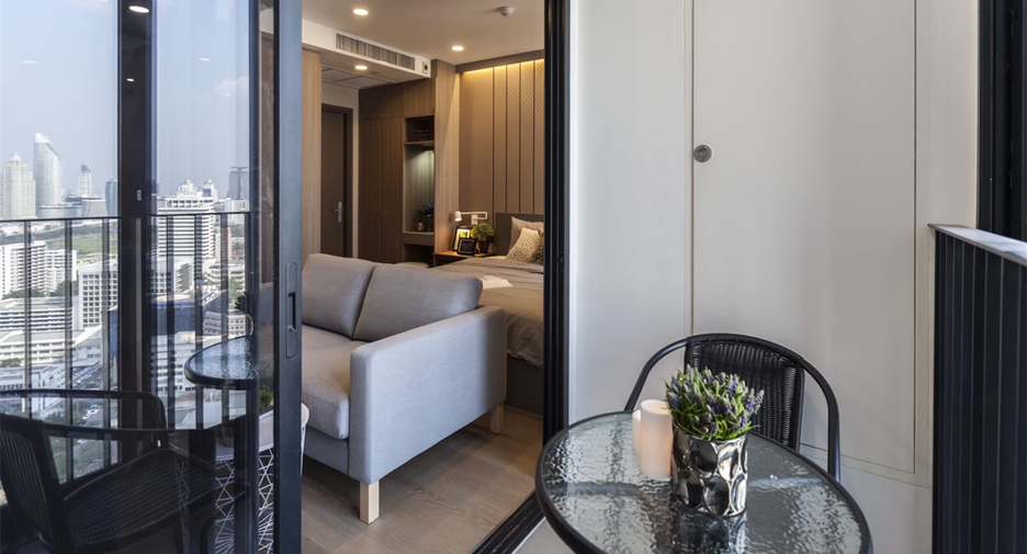 Wohnung zur Miete mit 1 Zimmer in Bang Rak, Bangkok