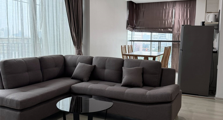 Wohnung zur Miete mit 2 Zimmer in Huai Khwang, Bangkok