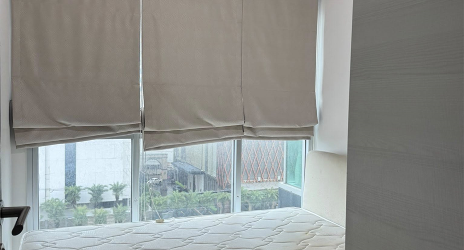 Wohnung zur Miete mit 2 Zimmer in Huai Khwang, Bangkok