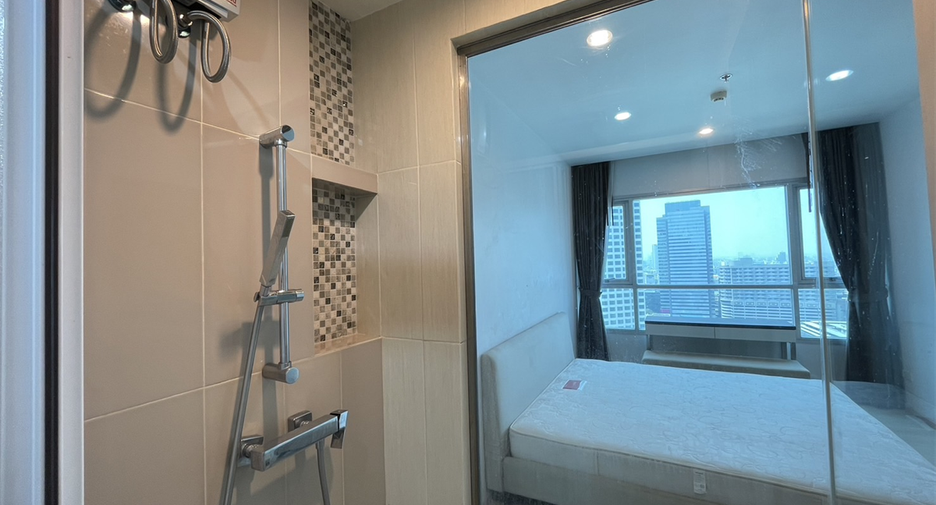 Wohnung zur Miete mit 2 Zimmer in Huai Khwang, Bangkok