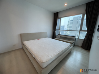For rent 2 bedrooms condo in Huai Khwang, Bangkok