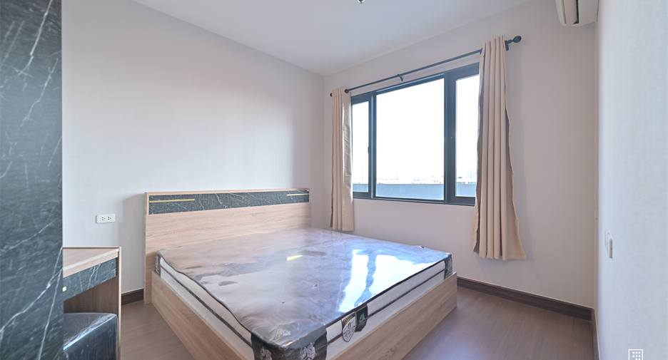For rent 2 bedrooms condo in Huai Khwang, Bangkok