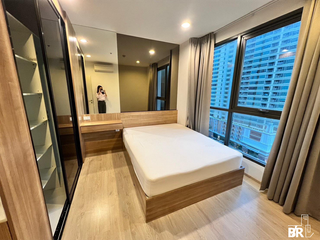For rent 2 bedrooms condo in Ratchathewi, Bangkok