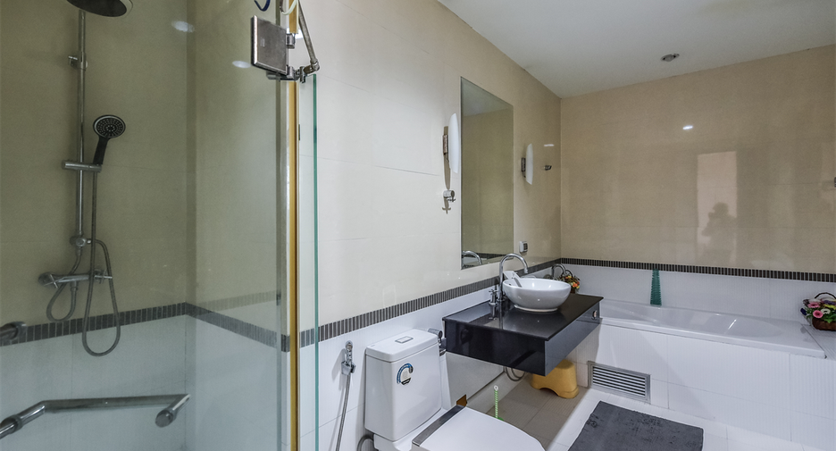 For rent 1 bed condo in Ratchathewi, Bangkok