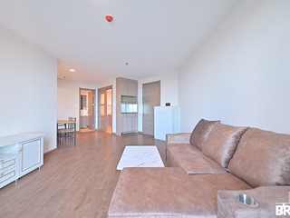 For rent 2 bedrooms condo in Huai Khwang, Bangkok