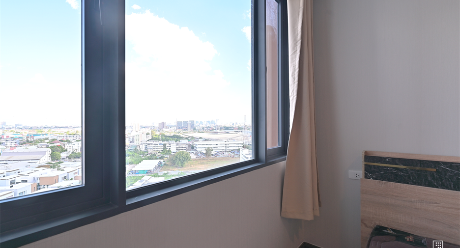 For rent 2 bedrooms condo in Huai Khwang, Bangkok