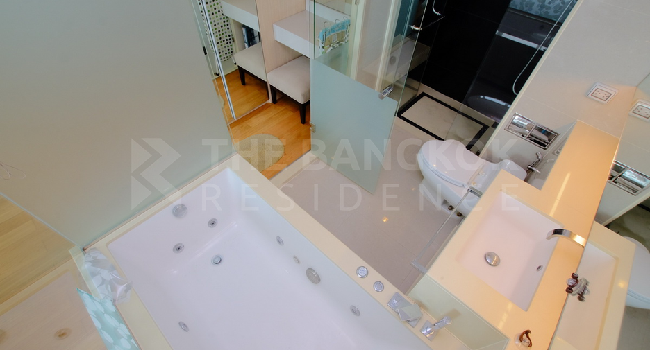 Condo en alquiler de 1 habitaciones en Watthana, Bangkok