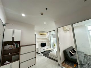 For rent 2 bedrooms condo in Ratchathewi, Bangkok