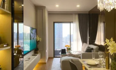For rent 2 bedrooms condo in Watthana, Bangkok