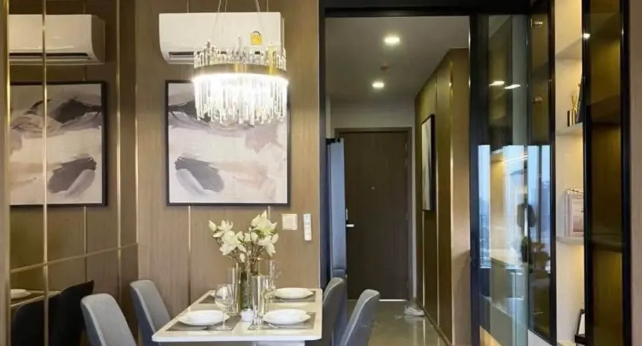 For rent 2 bedrooms condo in Watthana, Bangkok