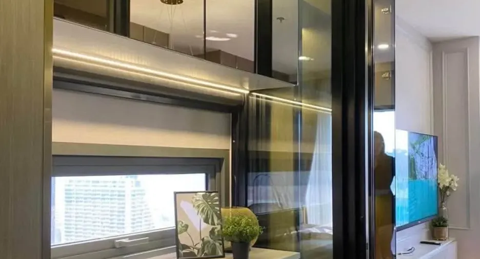 For rent 2 bedrooms condo in Watthana, Bangkok