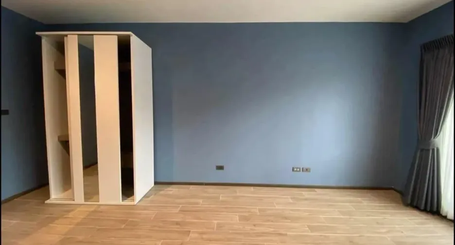 For rent 2 bedrooms townhouse in Suan Luang, Bangkok
