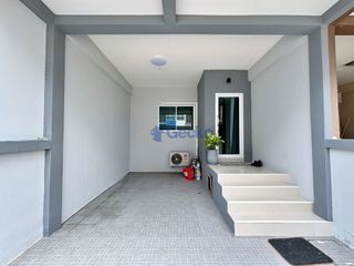 Haus zum Kauf mit 2 Zimmer in Bang Lamung, Chonburi