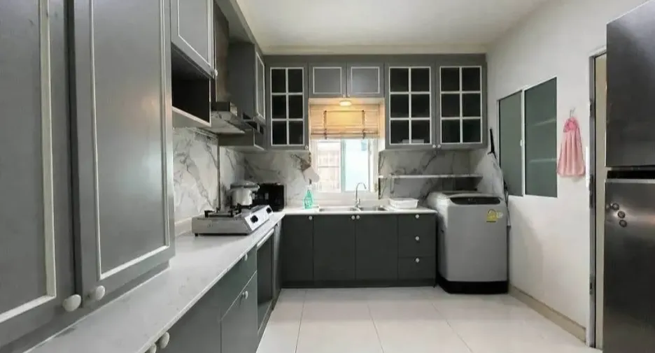 出售 4 卧室 独立屋 在 Suan Luang, 曼谷