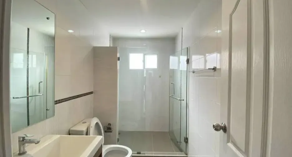 出售 4 卧室 独立屋 在 Suan Luang, 曼谷
