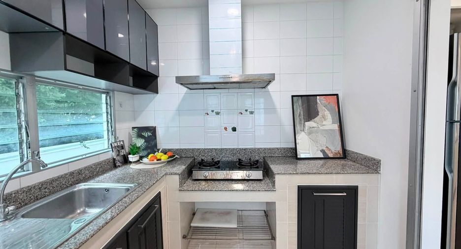 For rent 4 ベッドルーム house in Prawet, Bangkok