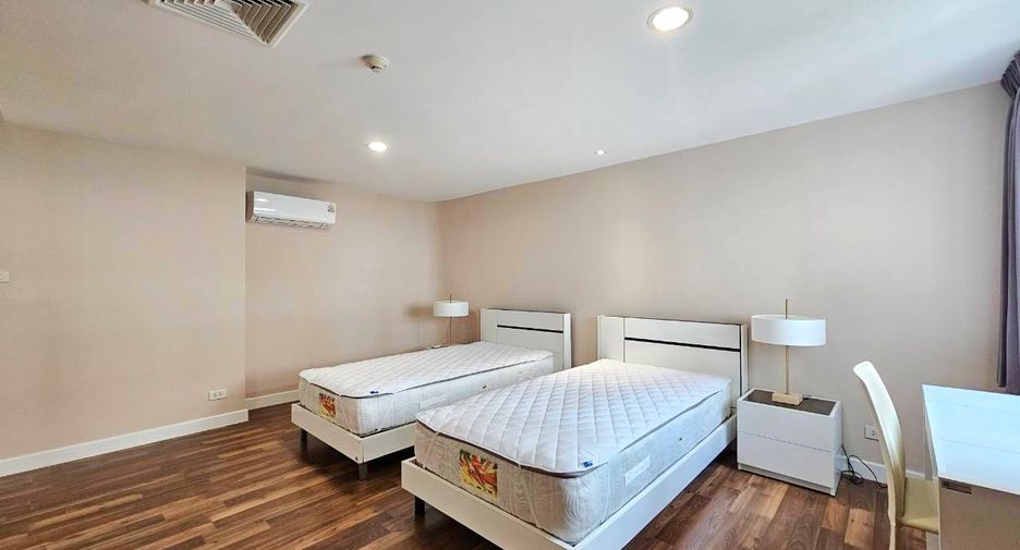 À louer 2 chambres condo à Pathum Wan, Bangkok