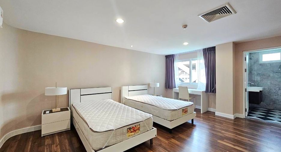 À louer 2 chambres condo à Pathum Wan, Bangkok