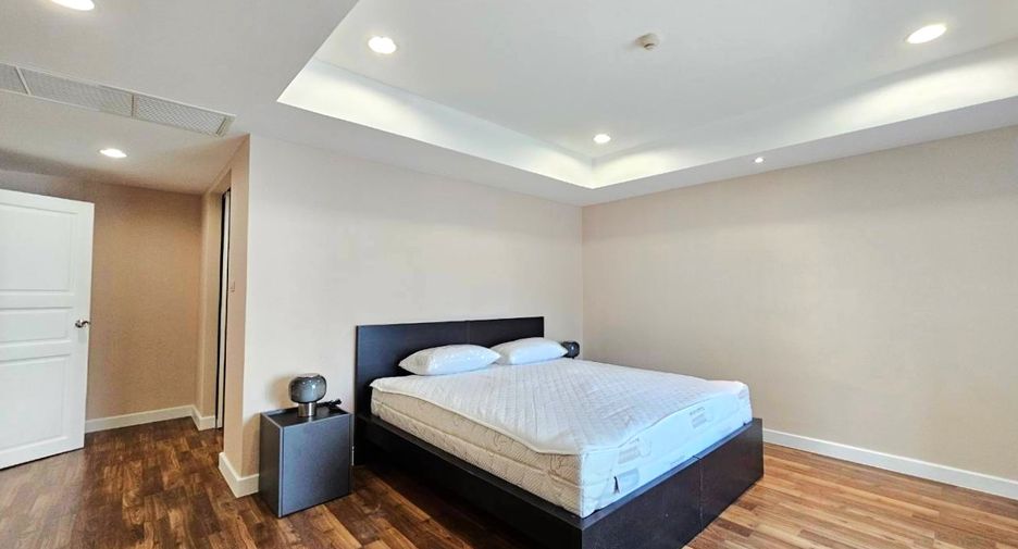 À louer 2 chambres condo à Pathum Wan, Bangkok