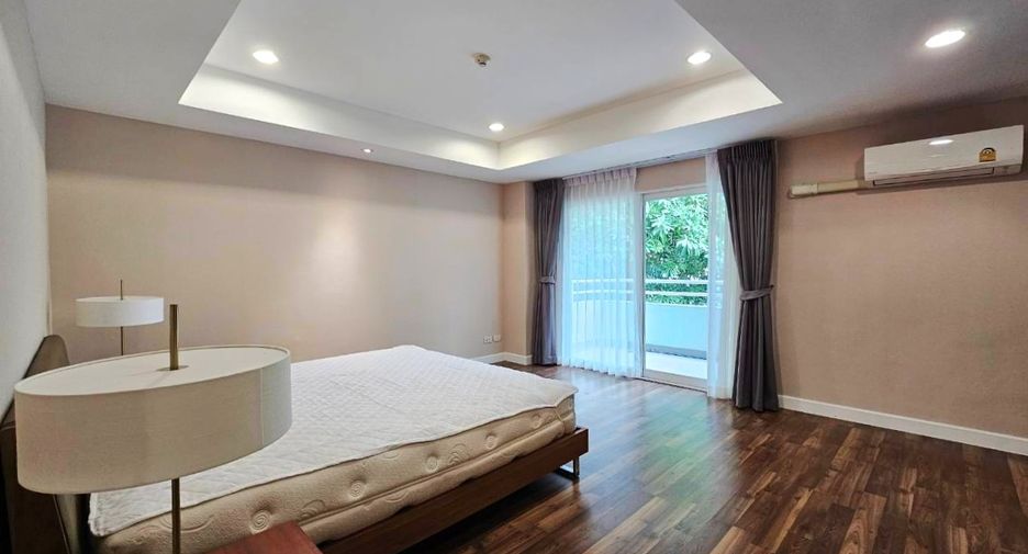Wohnung zur Miete mit 2 Zimmer in Pathum Wan, Bangkok