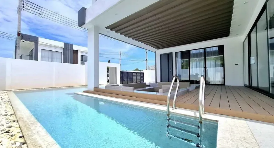Villa en venta de 4 habitaciones en Bang Lamung, Chonburi
