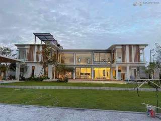 For sale 5 ベッドルーム villa in Bang Lamung, Chonburi