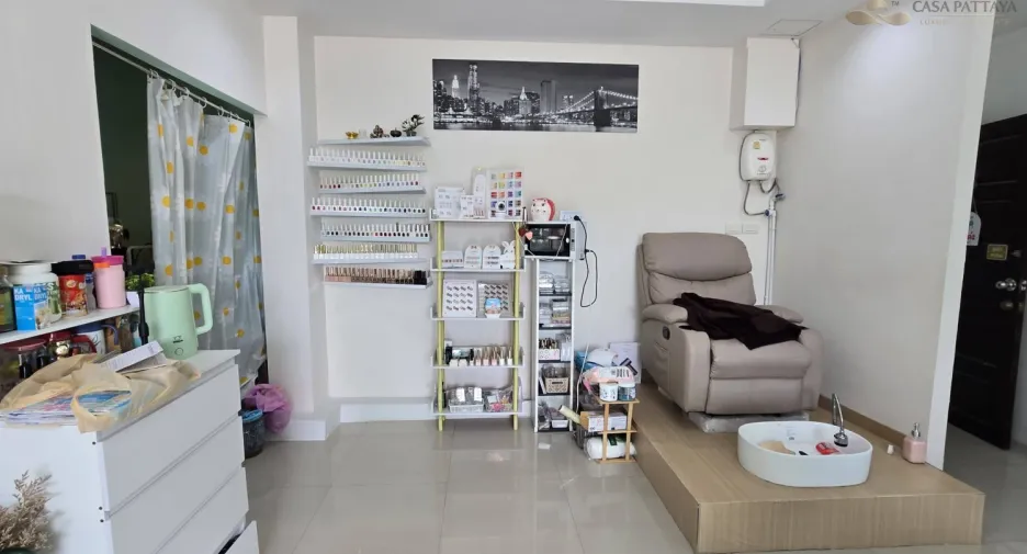 For sale 1 Beds apartment in Bang Lamung, Chonburi