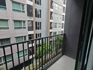 À louer studio condo à Thon Buri, Bangkok