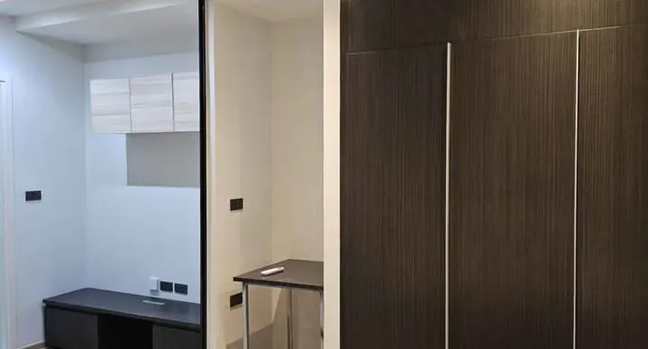 À louer studio condo à Thon Buri, Bangkok