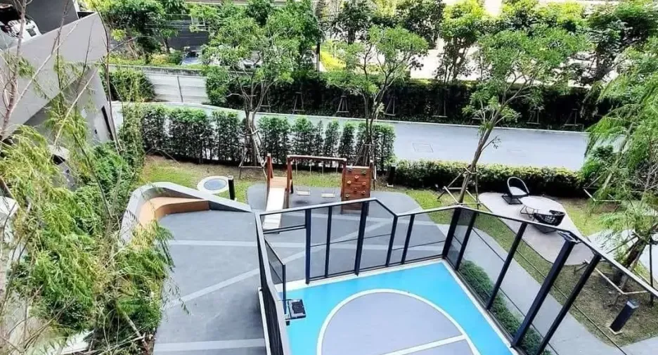Condo en alquiler de 1 habitaciones en Bang Na, Bangkok