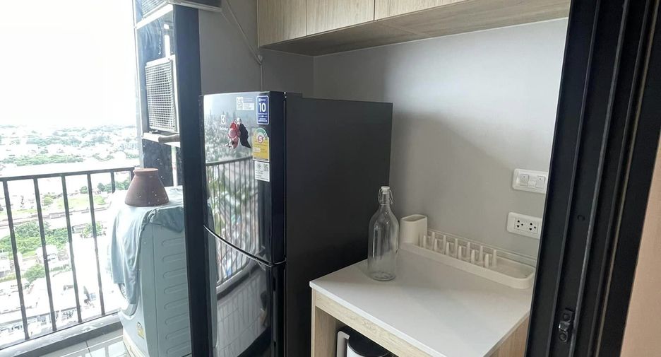 Condo en alquiler de 1 habitaciones en Bang Na, Bangkok