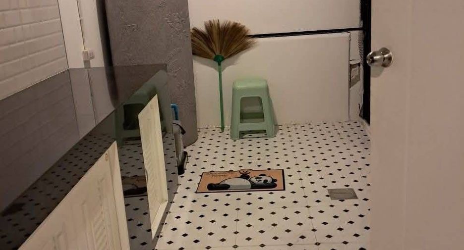 For rent 2 bedrooms townhouse in Bang Phli, Samut Prakan
