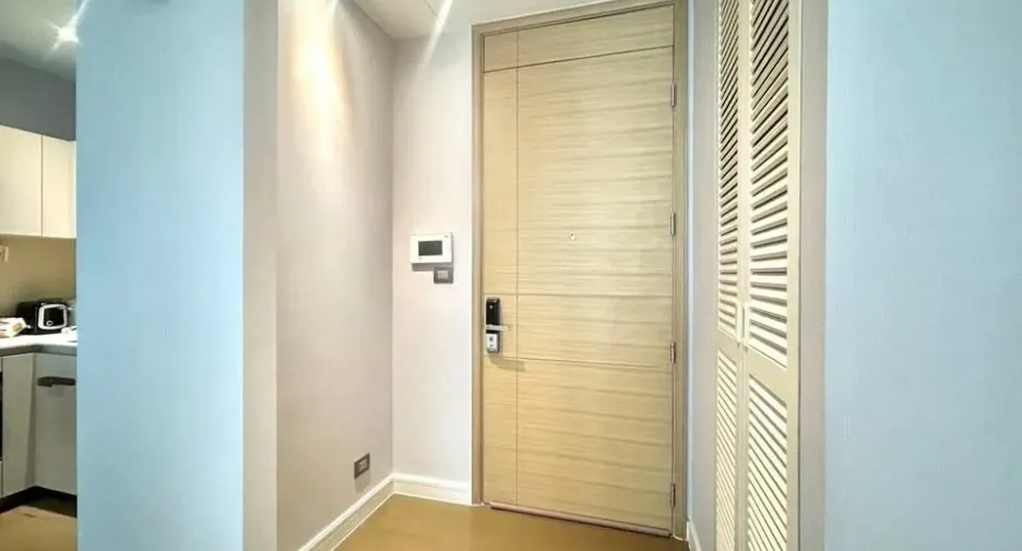 For rent 1 bed condo in Pathum Wan, Bangkok