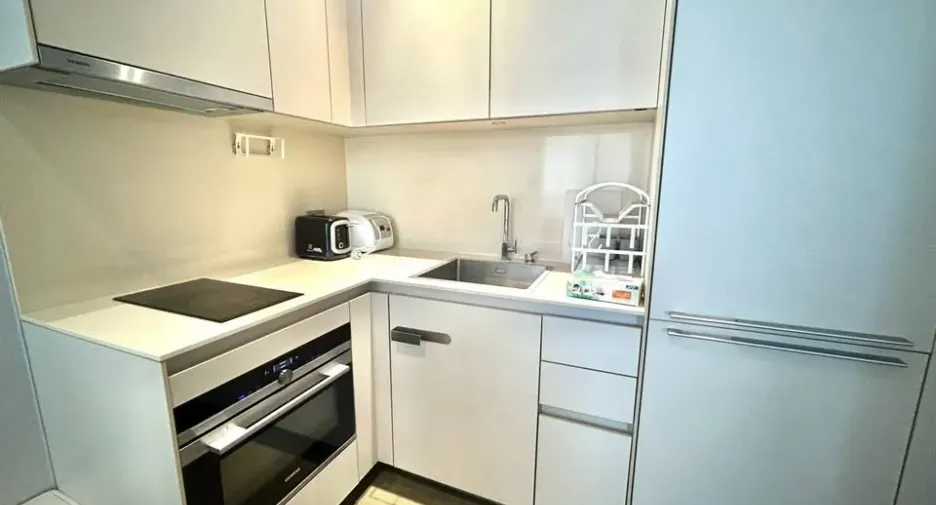 For rent 1 bed condo in Pathum Wan, Bangkok
