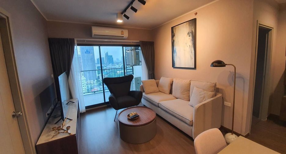 For rent 2 bedrooms condo in Phra Khanong, Bangkok