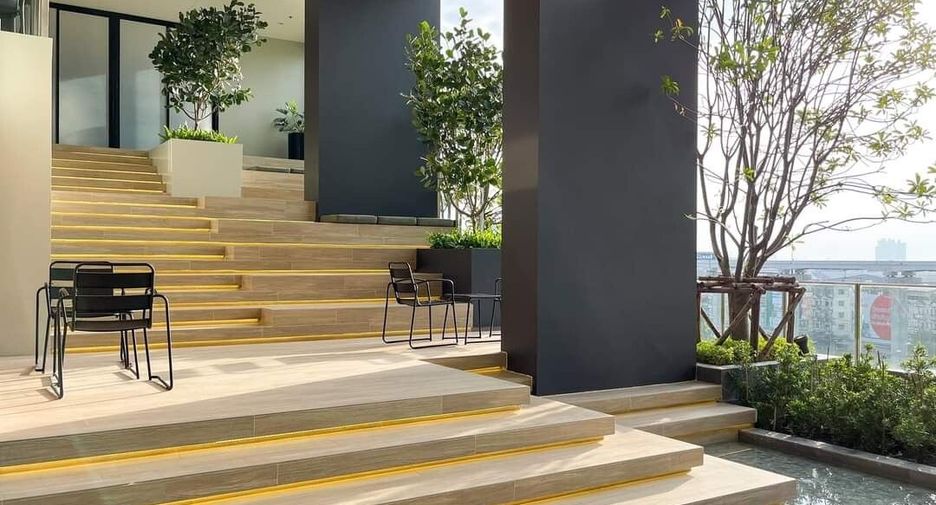 Condo en alquiler de 1 habitaciones en Bang Na, Bangkok