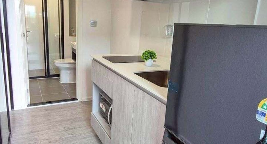 For rent スタジオ condo in Bang Na, Bangkok