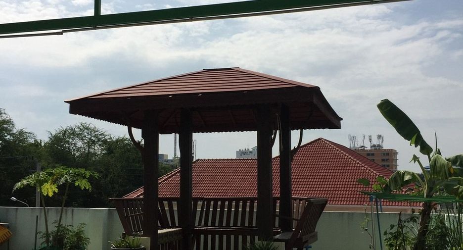 For rent 2 bedrooms townhouse in Mueang Samut Prakan, Samut Prakan